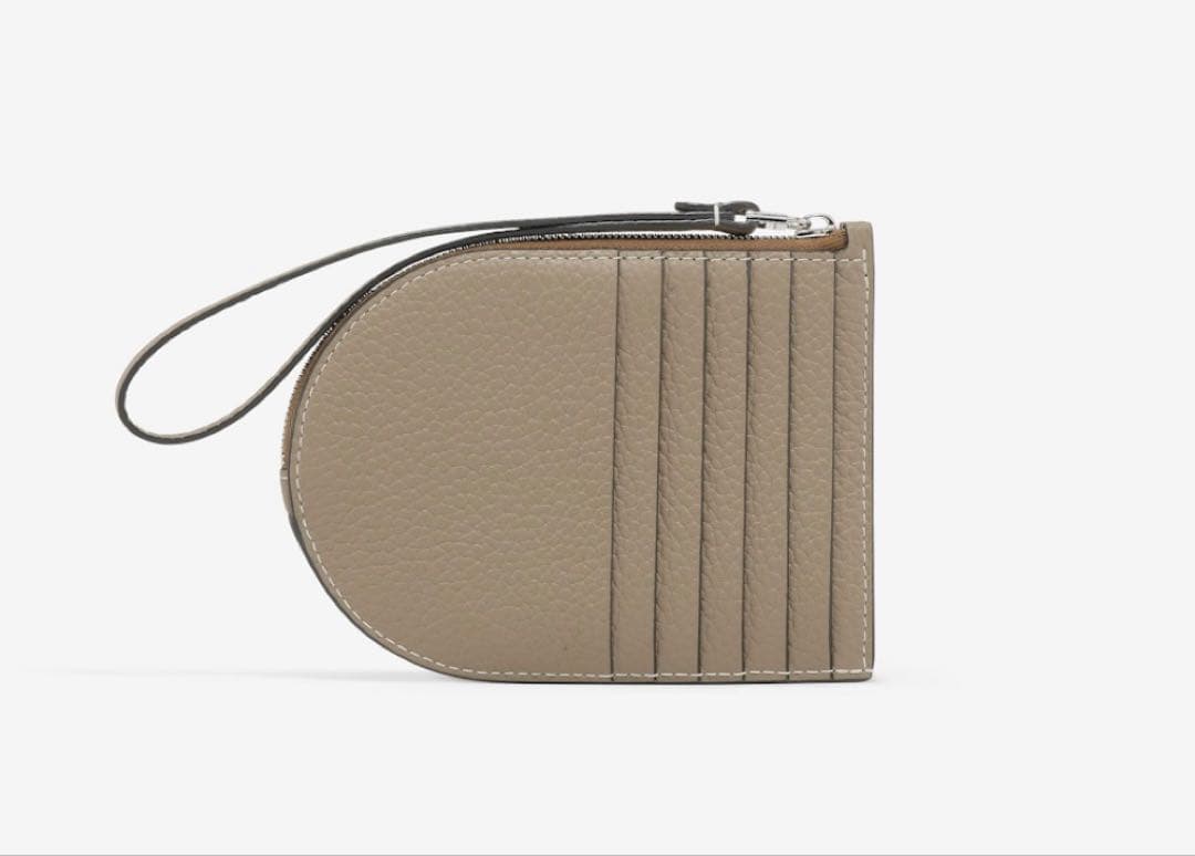 DELVAUX ピンク ケース