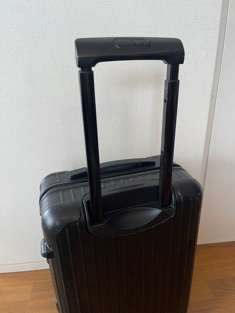 RIMOWA ブラック スーツケース 4輪