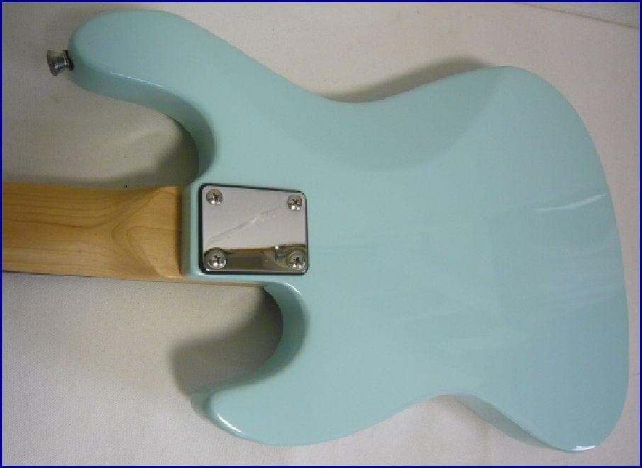 中古・美品 Bacchus WJB-mini ブルー バッカス小さ目の4弦ベース