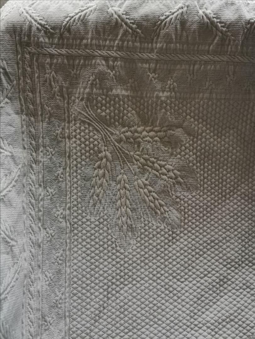 アンティークピケドプロヴァンス 超大判スカラップキルト薔薇＆麦＆花器トラプント風