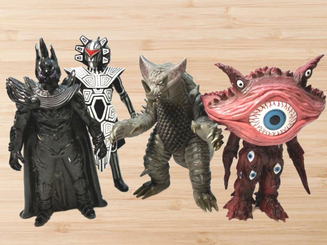 15体セット　ウルトラマン　ウルトラ怪獣　仮面ライダー　スーパー戦隊　ソフビ