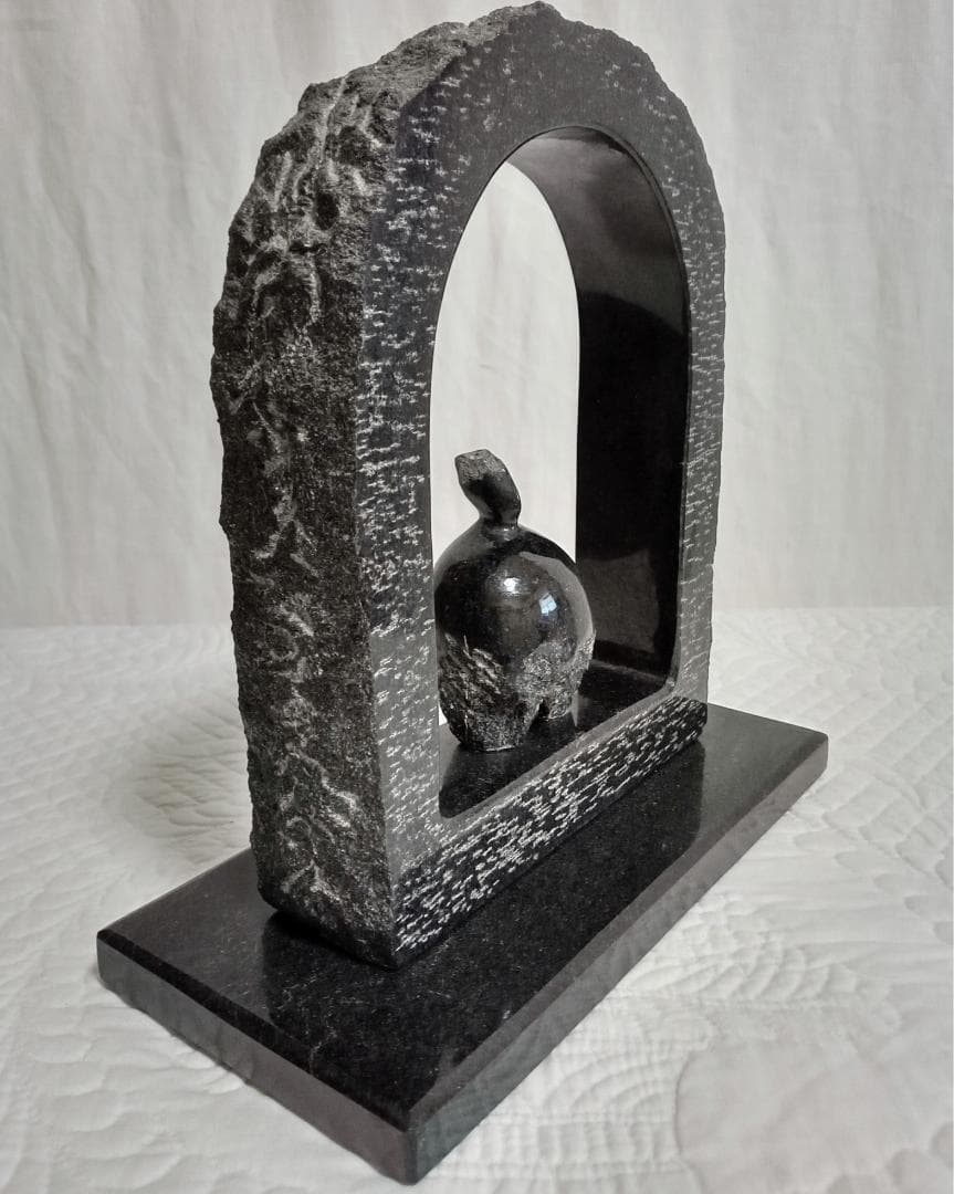 彫刻　オブジェ　石　人物像