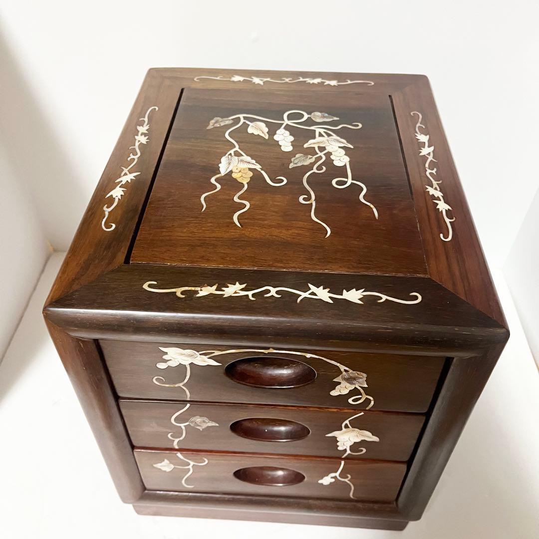 花梨 螺鈿家具 唐木 螺鈿細工 小引出し 3段 李朝 小型チェスト アンティーク