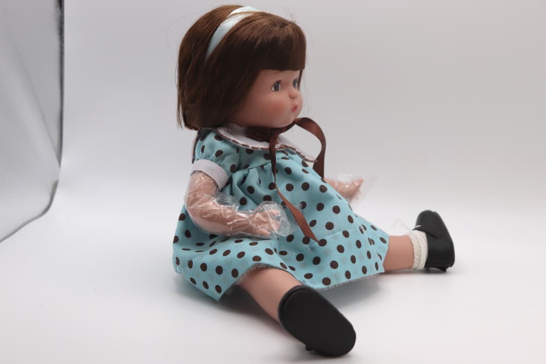 プリティー・リトル・パッツィー 水玉模様ドレスの人形 31cm