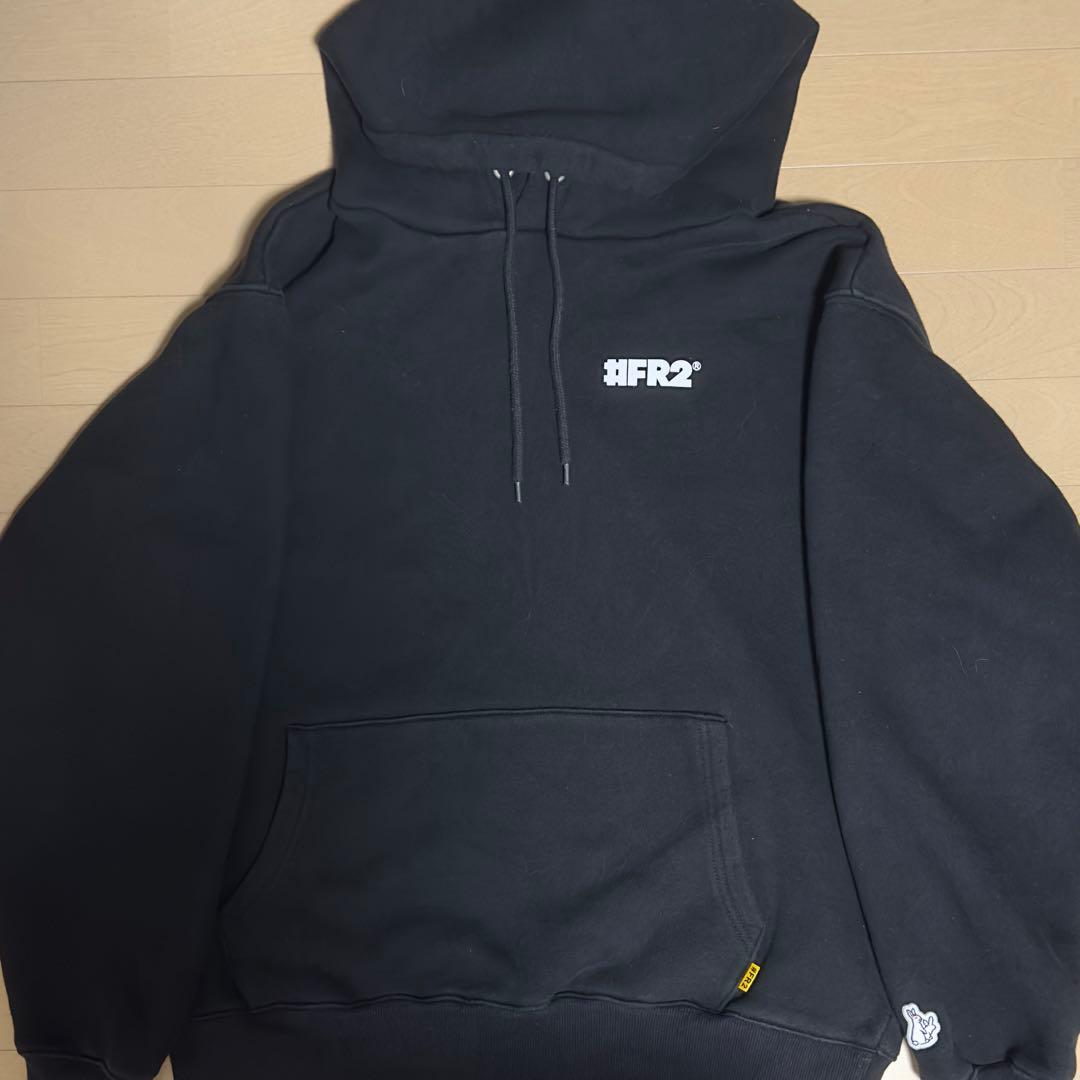 (着用10回)正規品 FR2 ブラックパーカー ウサギデザイン
