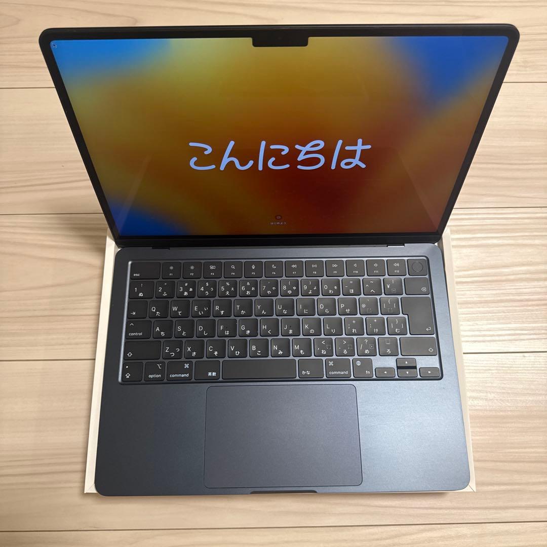 つなMacBook air 2022 m2 8GB / 256gb