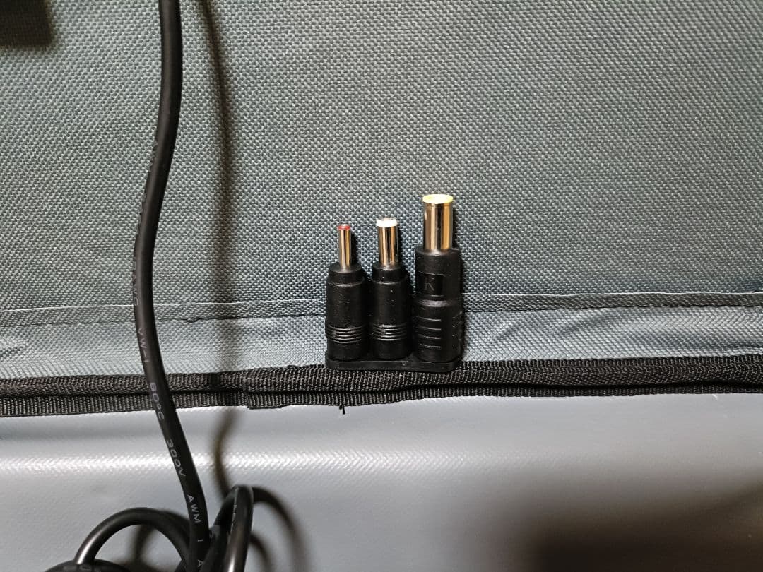 折りたたみソーラーパネル 100W