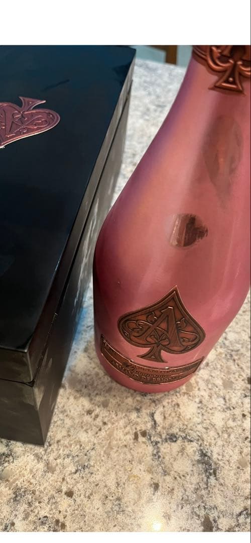 アルマンド　ロゼ　750ml 箱付き　新品