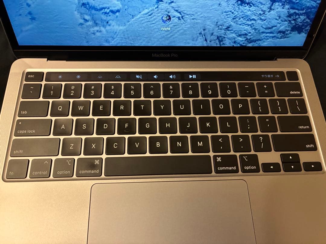 MacbookPro 2020 13インチ i7 32GB 512GB USキー