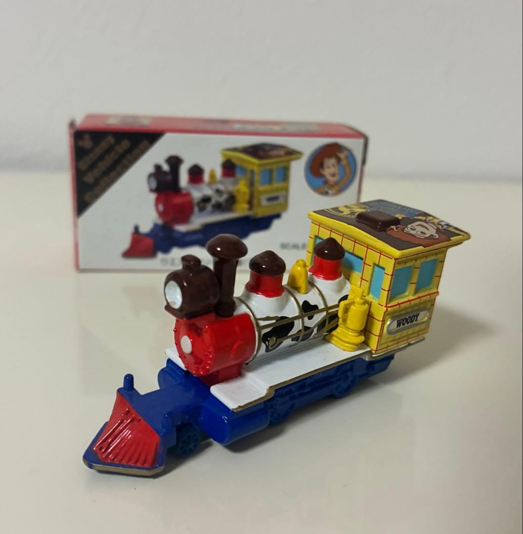 【美品】トミカ　トイストーリー　トイズキャリー（トラック）・トミカ11台セット！