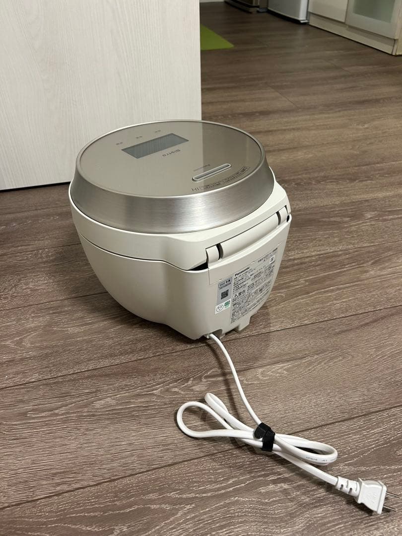 ジャンク品　Panasonic SR-V10BA-HJ可変圧力IHジャー炊飯器