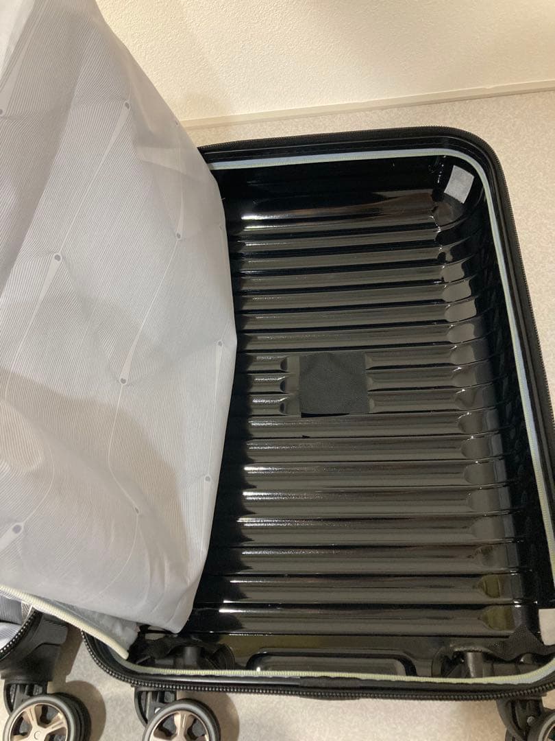 未使用級 デルセー パリ キャリーバッグ スーツケース　小型　機内持ち込み可