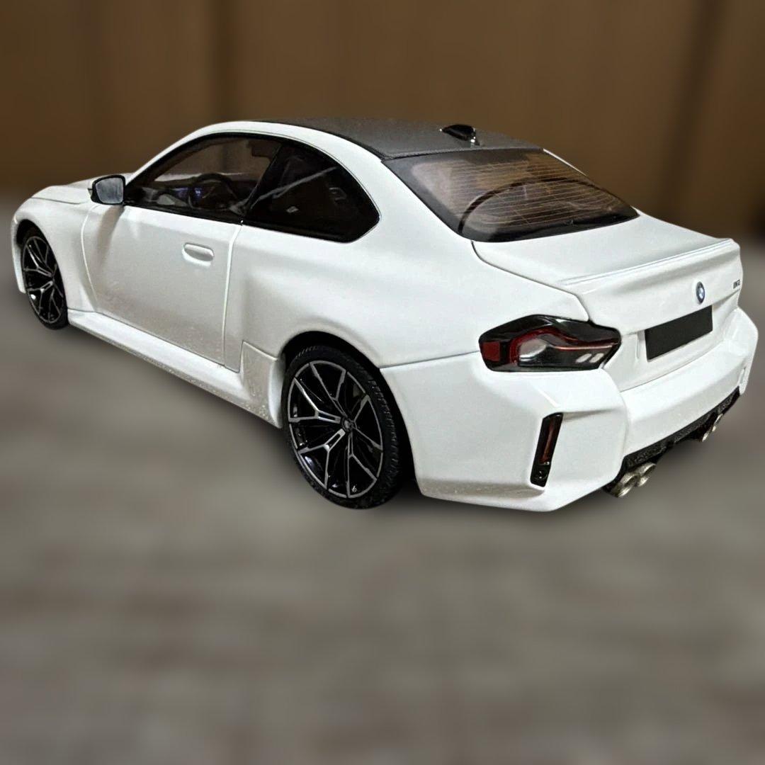 1/18 BMW M2 ダイキャスト