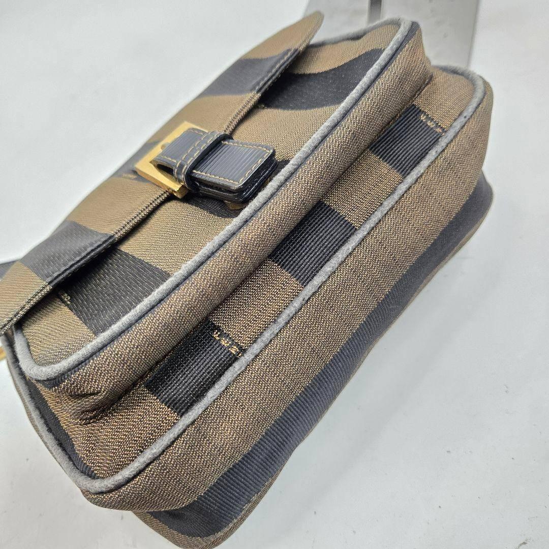 美品 FENDI ショルダーバッグ ペカン柄 キャンバス レザー