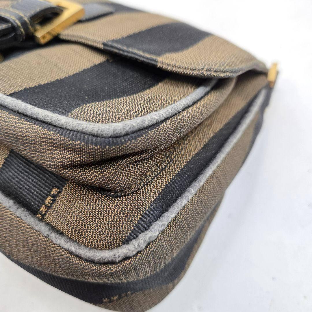 美品 FENDI ショルダーバッグ ペカン柄 キャンバス レザー