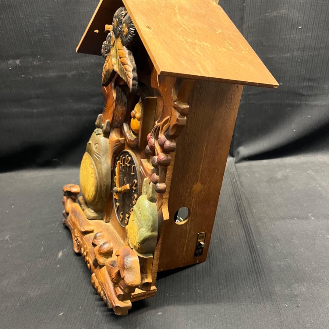 〇Ed左横1018 となりのトトロ 掛け時計 木製 インテリア