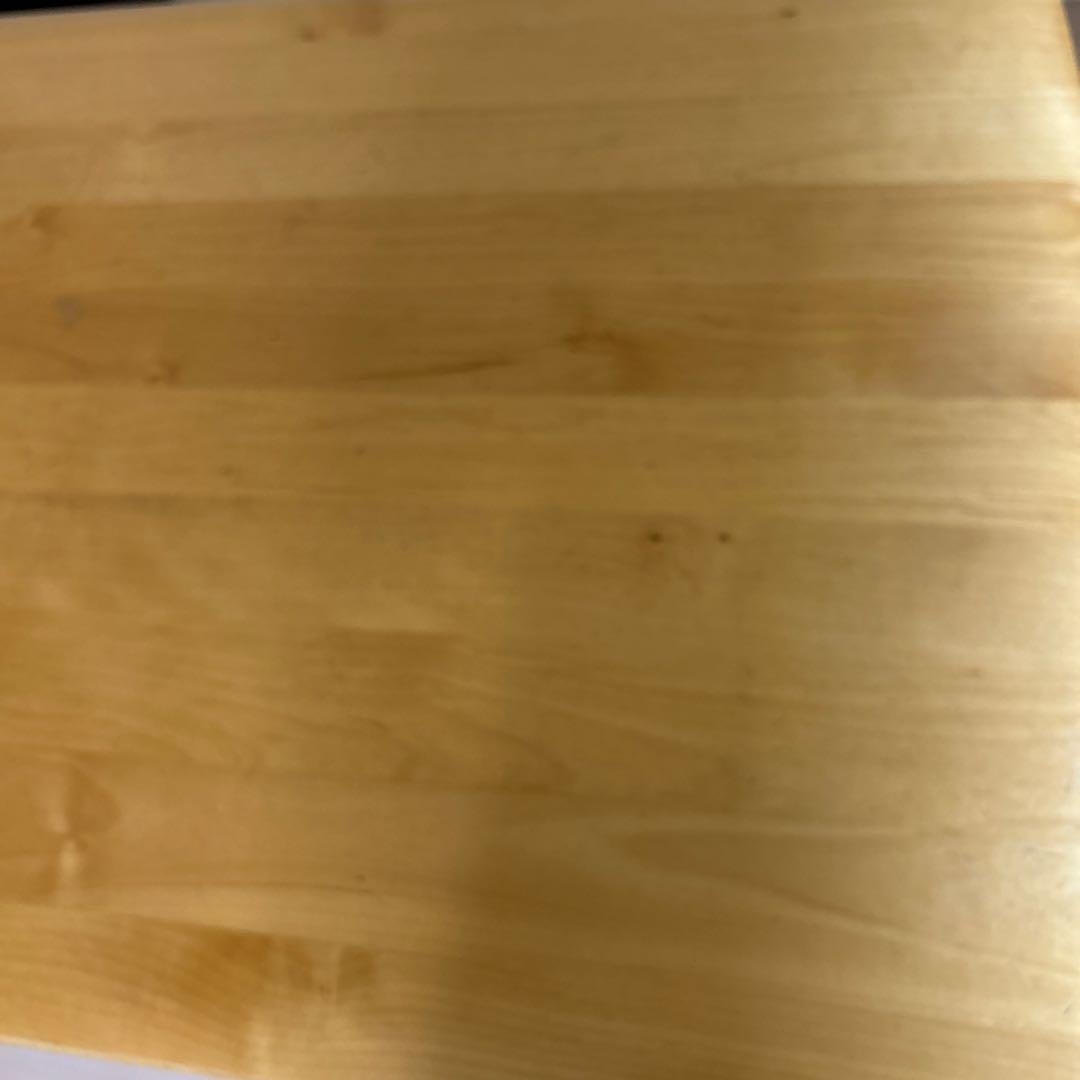 ダイニングテーブル　ニトリ