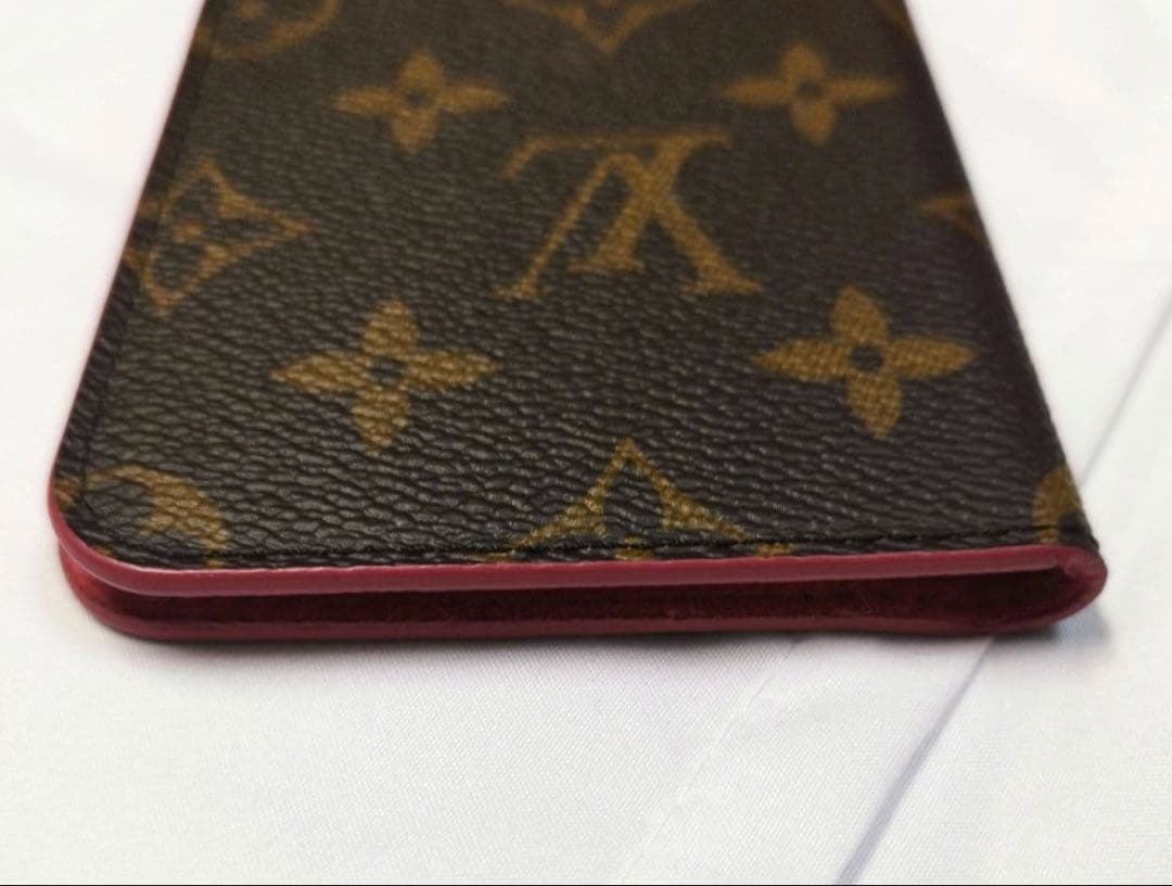 美品　Louis Vuitton iPhoneケース　手帳型