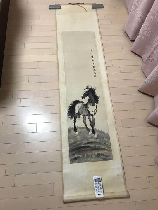 徐悲鴻馬　掛軸　同箱有り　肉筆保証　真作