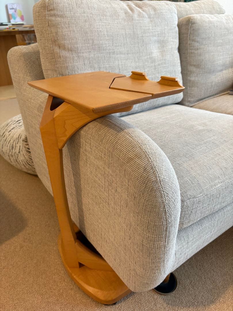 木製サイドテーブル 調整可能