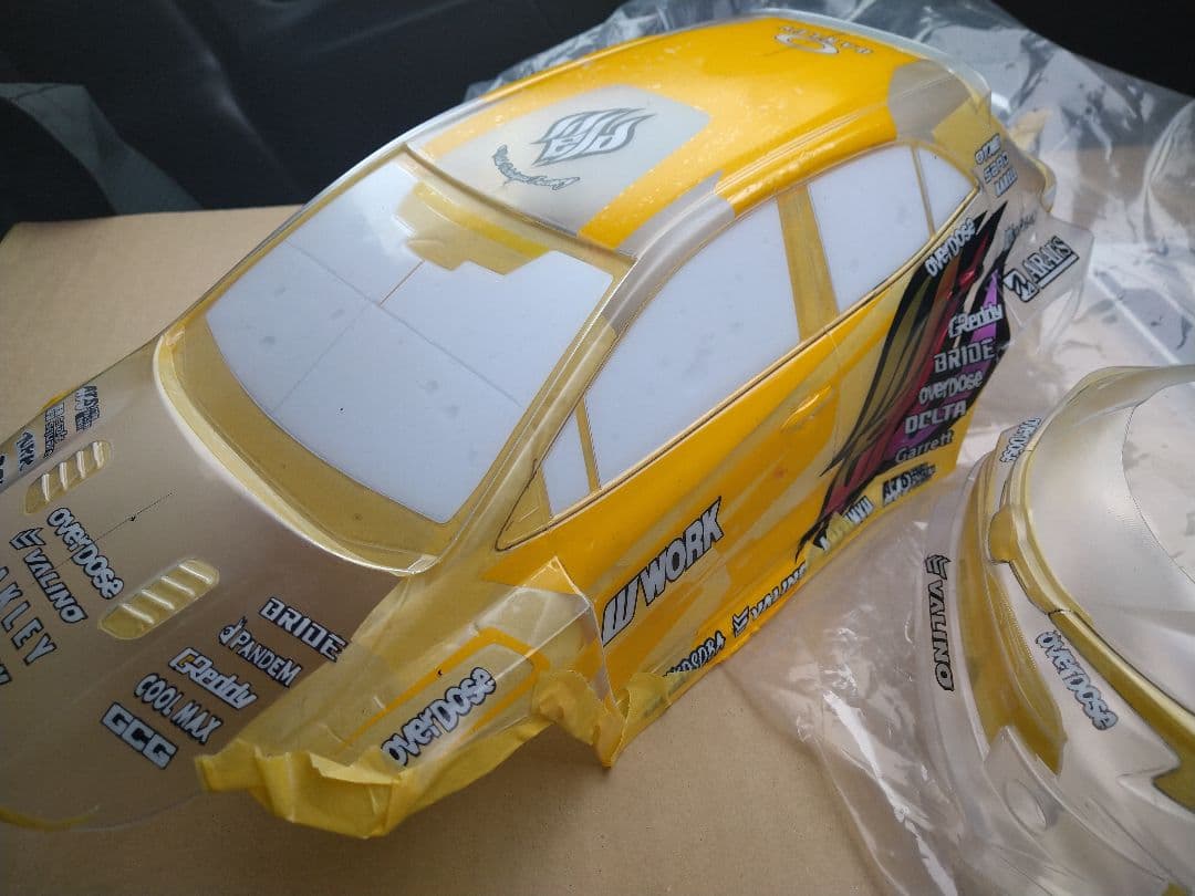 ゲンさん専用　依頼品ラジコンボディ