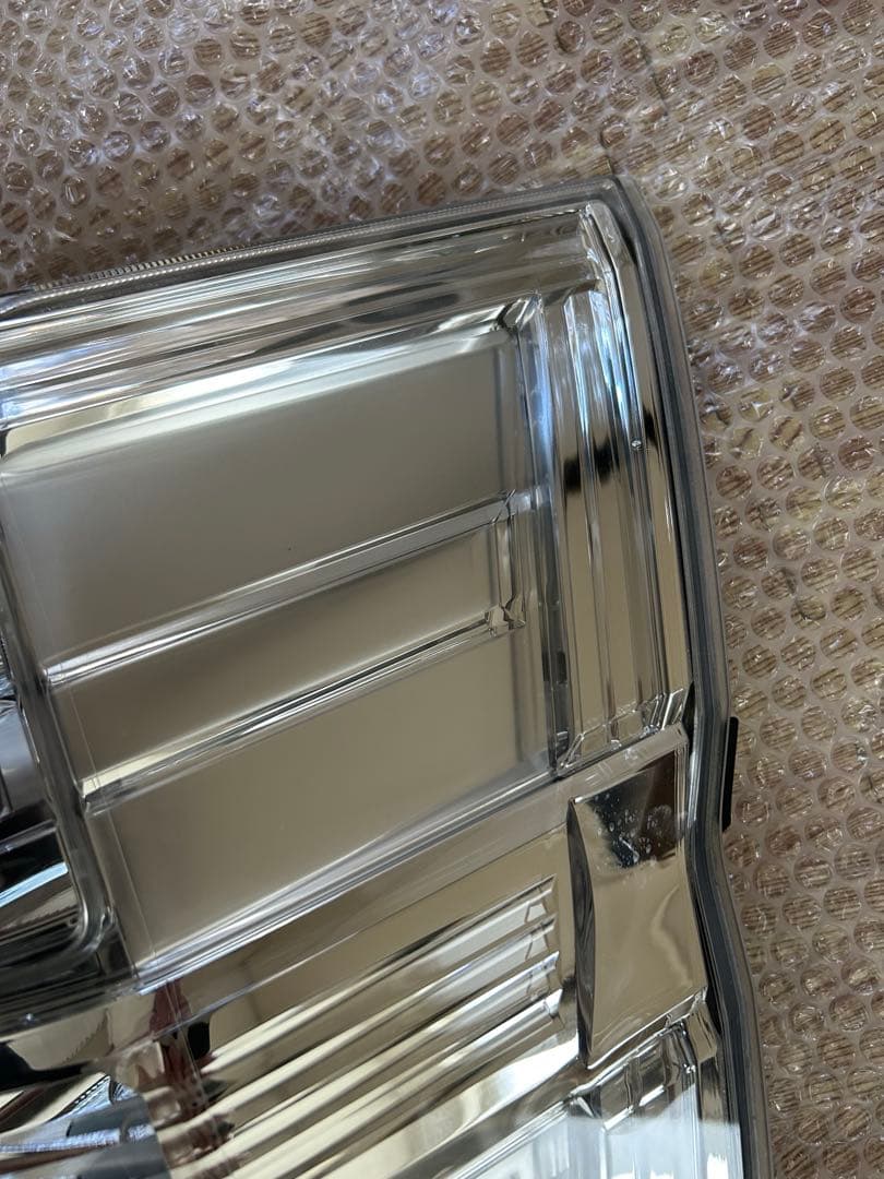 RK5【ホンダ】ステップワゴン　右テールランプ