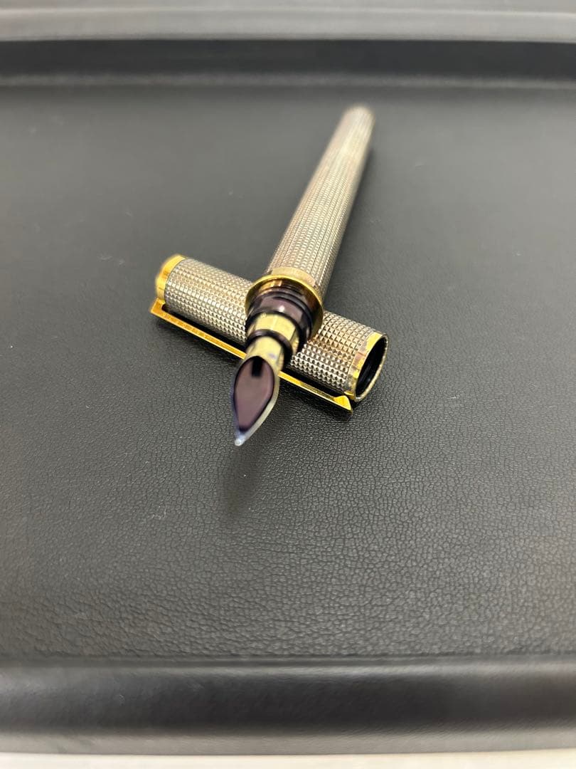 【中古】S.T. Dupont 万年筆 シルバー・ゴールド
