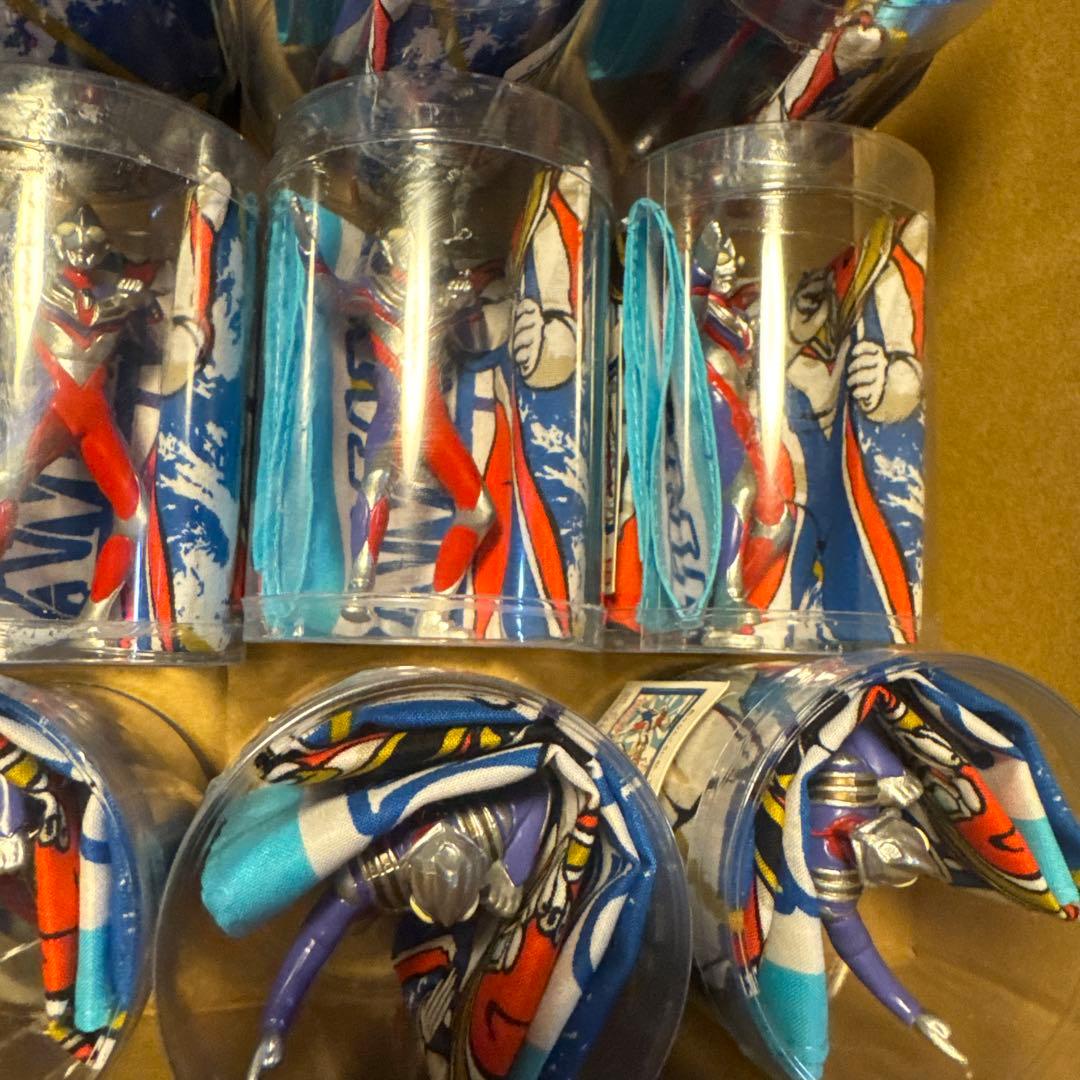 希少⭐︎ウルトラマンダイナ　ハンカチ＆ミニフィギュア 28個　まとめ売り