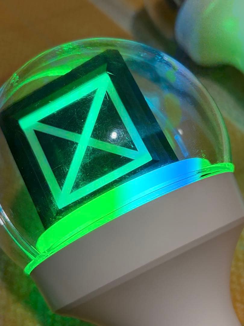 【匿名配送】NiziU 公式 ペンライト 2本セット