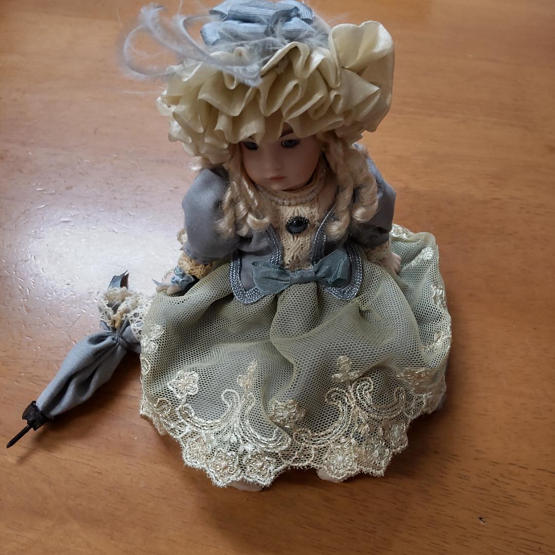 ミニョネット　アンティークドールリプロ　人形　ブリュ風