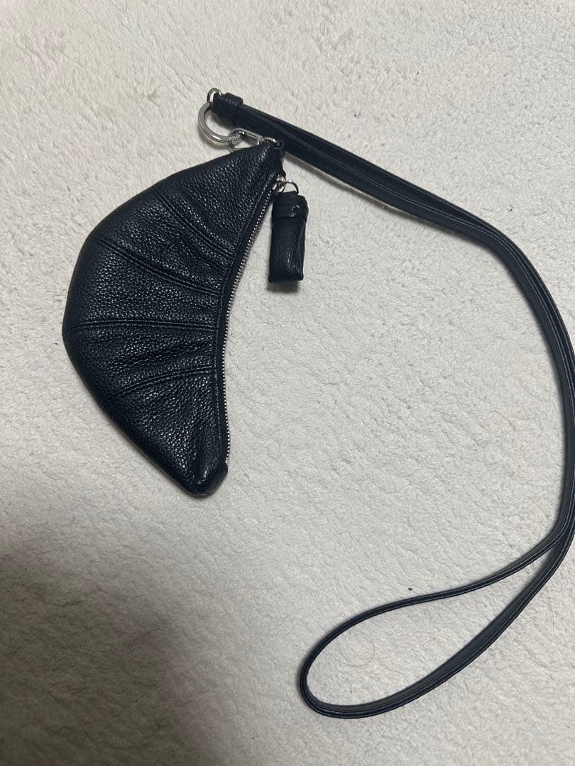 小物 LEMAIRE CROISSANT COIN PURSE BLACK