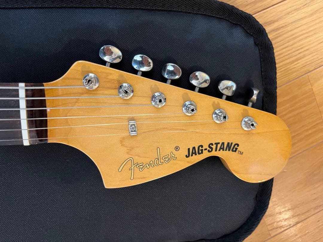 ギター Fender Mexico  Cobain Jag-Stang