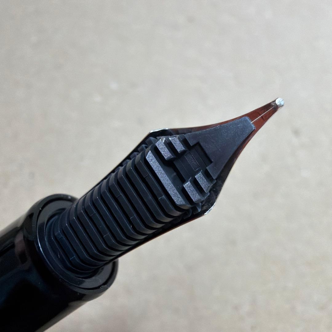 新品 SAILOR セーラー 万年筆 プロフェッショナル ギア 銀 B 21k