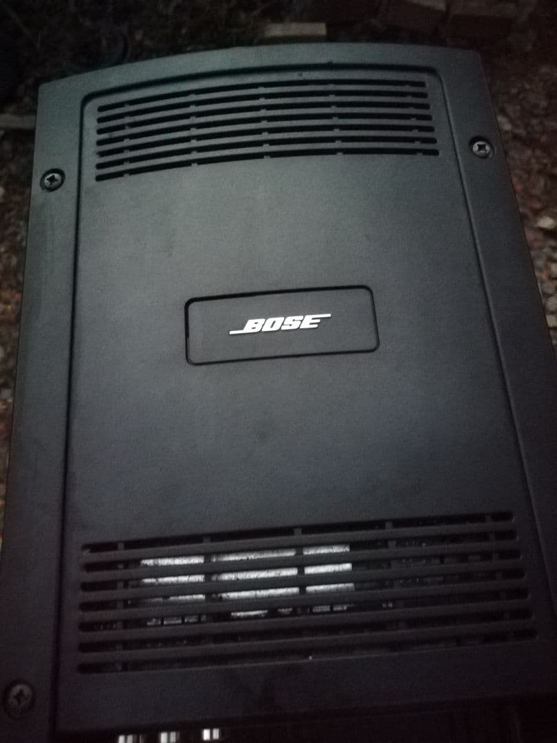 BOSE ホームシアターシステムの一部でパワードスピーカー