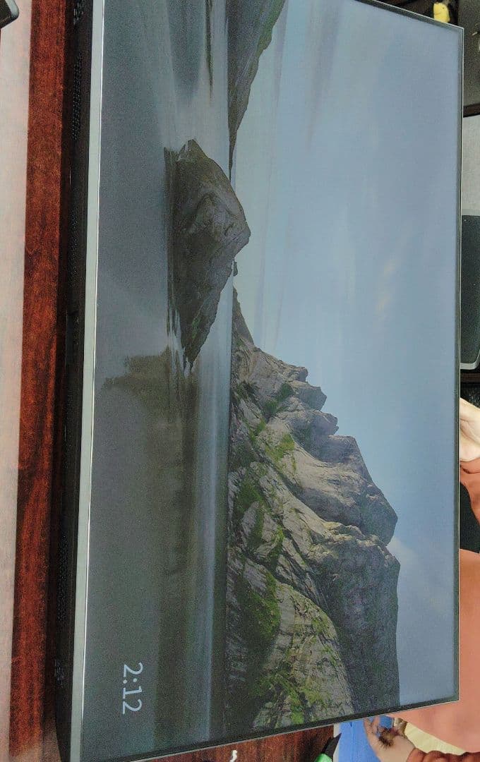 konpeASTEX 50V型4K/HDR対応チューナーレススマートテレビ