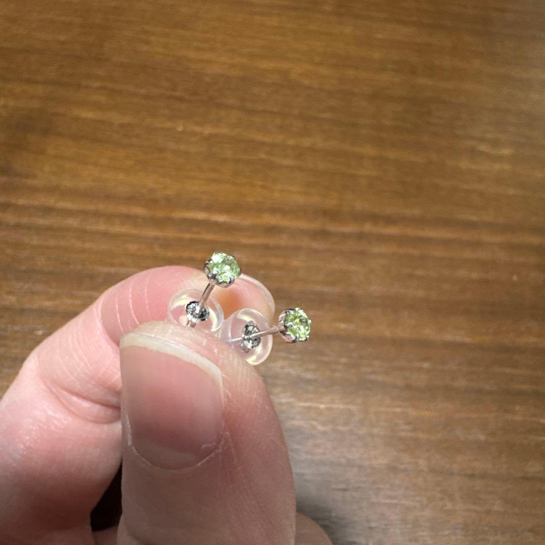 マリガーネット ピアス PT900 3mm