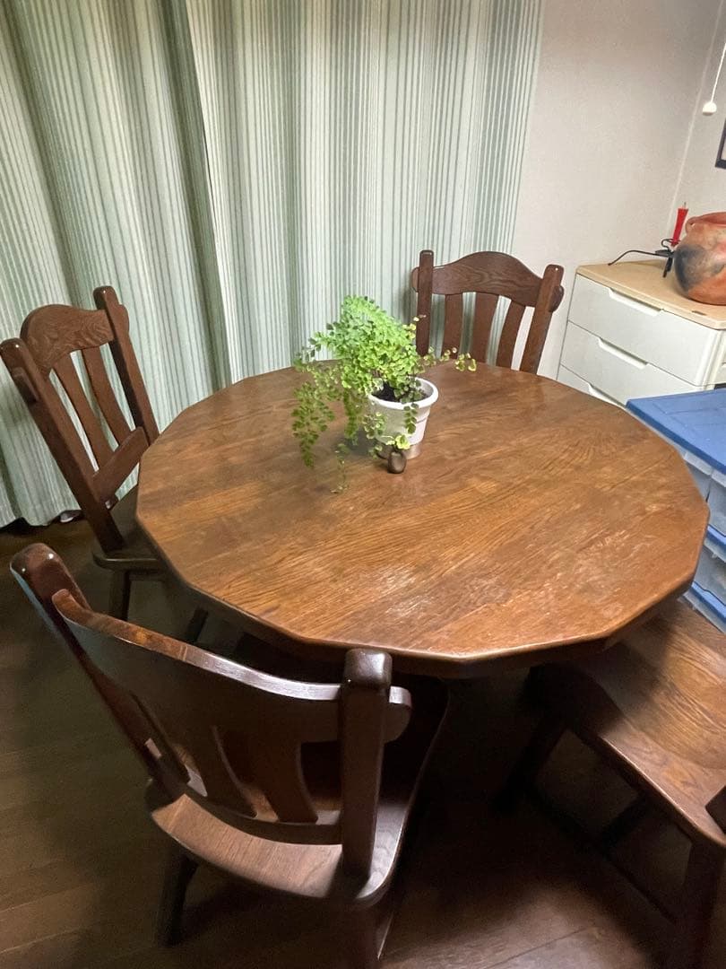 送料無料オランダ製ネザーランズフォークロア　ティエル16角形　ダイニングテーブル