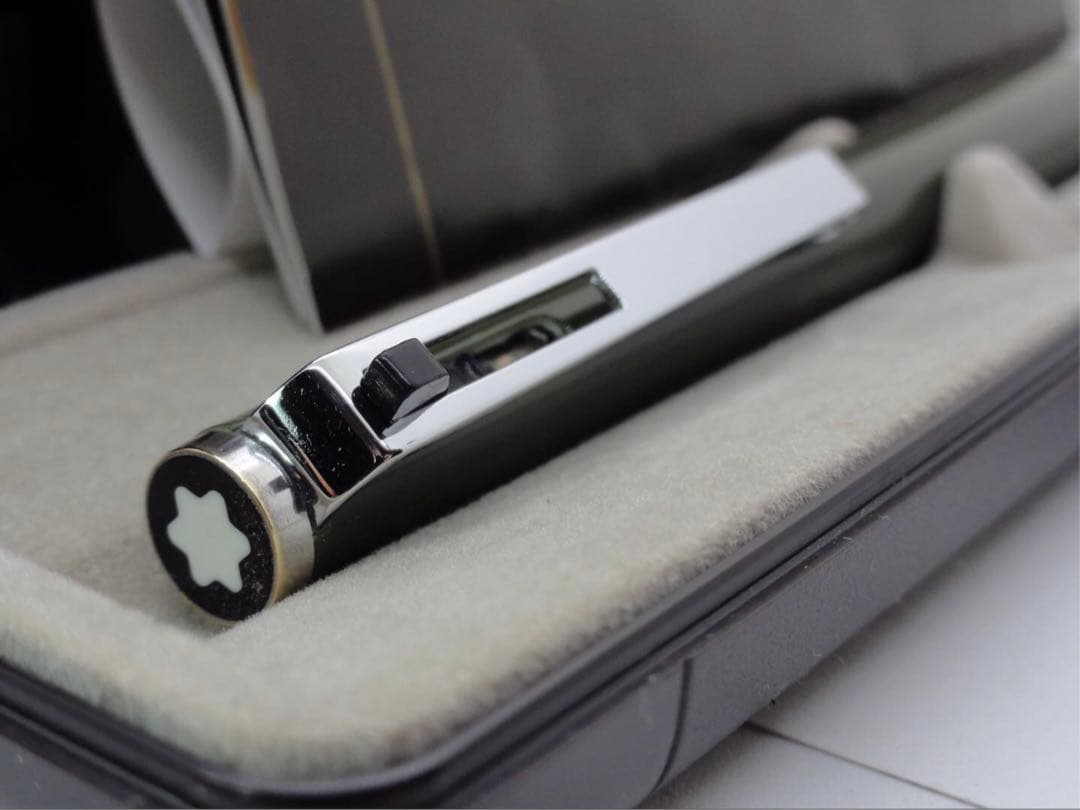 ※手に入れる価値有る逸品！稀少軸深緑色No780ハンマートリガー★モンブラン社製