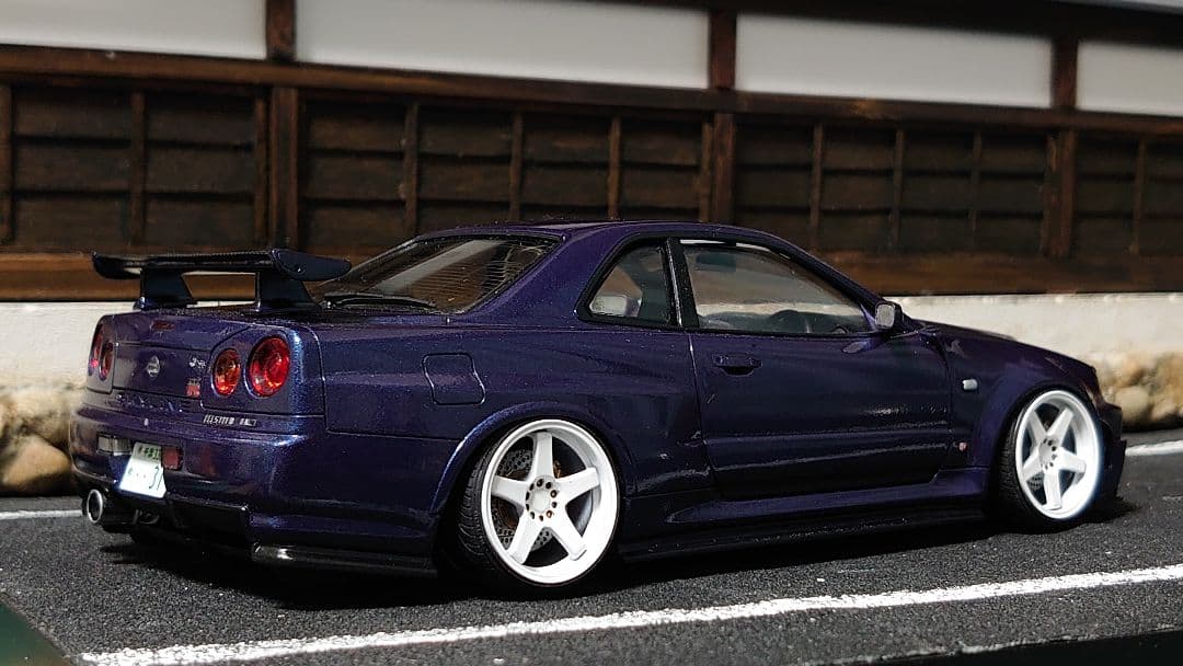 1/24 タミヤ スカイライン GT-R R34 完成品
