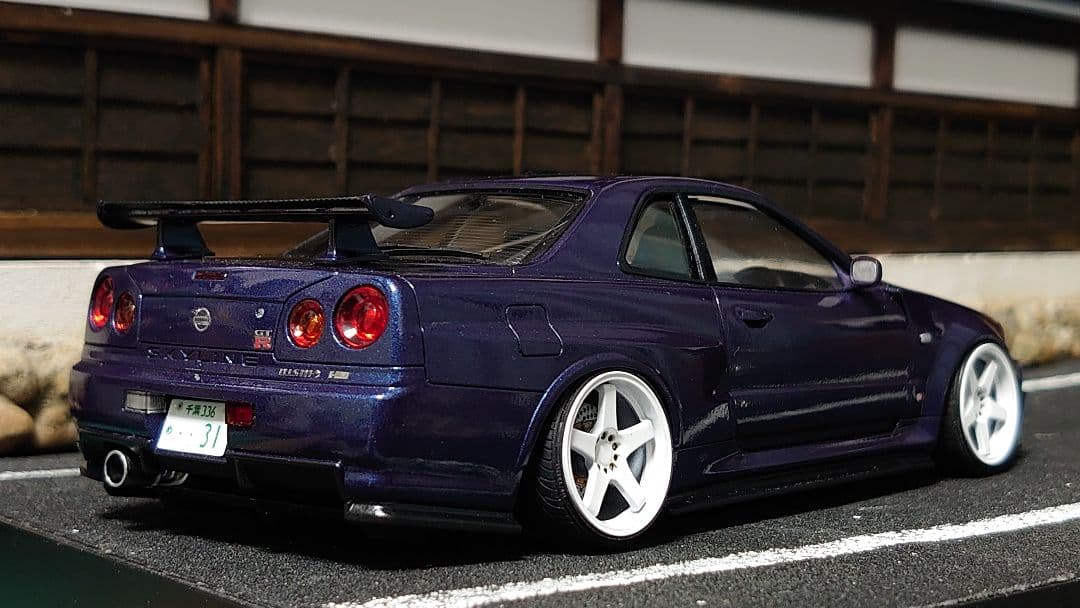 1/24 タミヤ スカイライン GT-R R34 完成品
