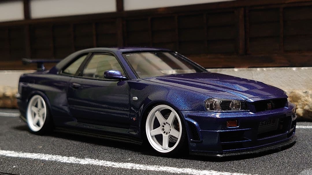 1/24 タミヤ スカイライン GT-R R34 完成品