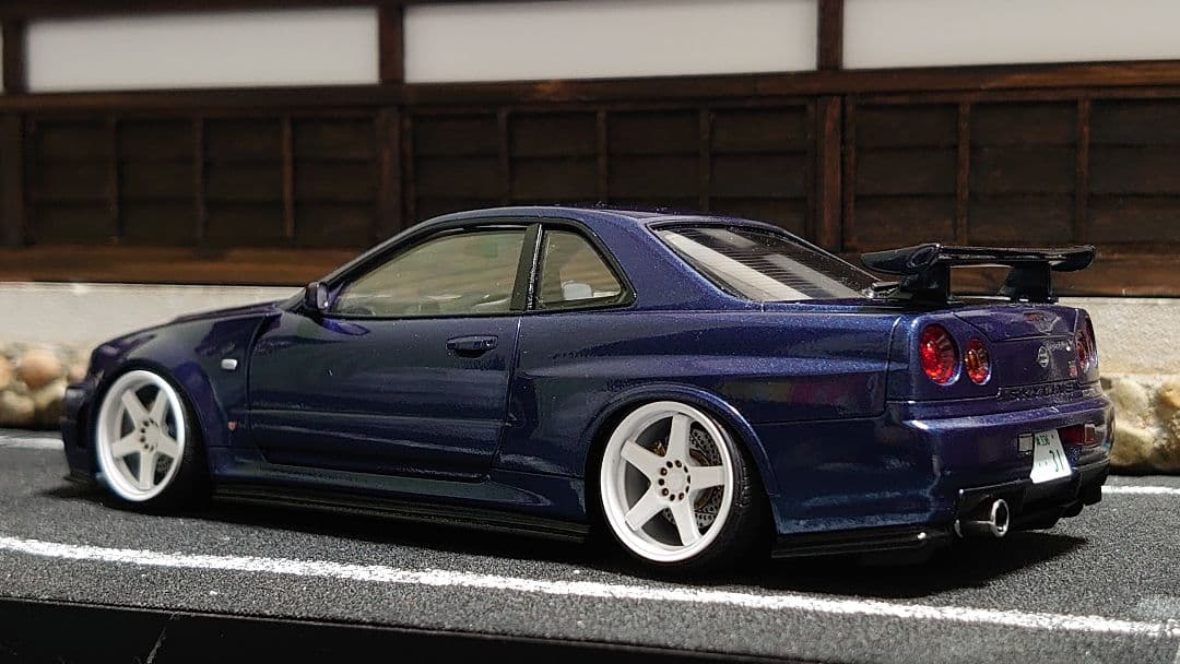 1/24 タミヤ スカイライン GT-R R34 完成品
