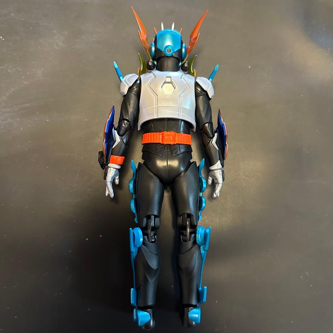 【開封済み】フィギュアーツ 仮面ライダーファイヤーガッチャード スチームホッパー