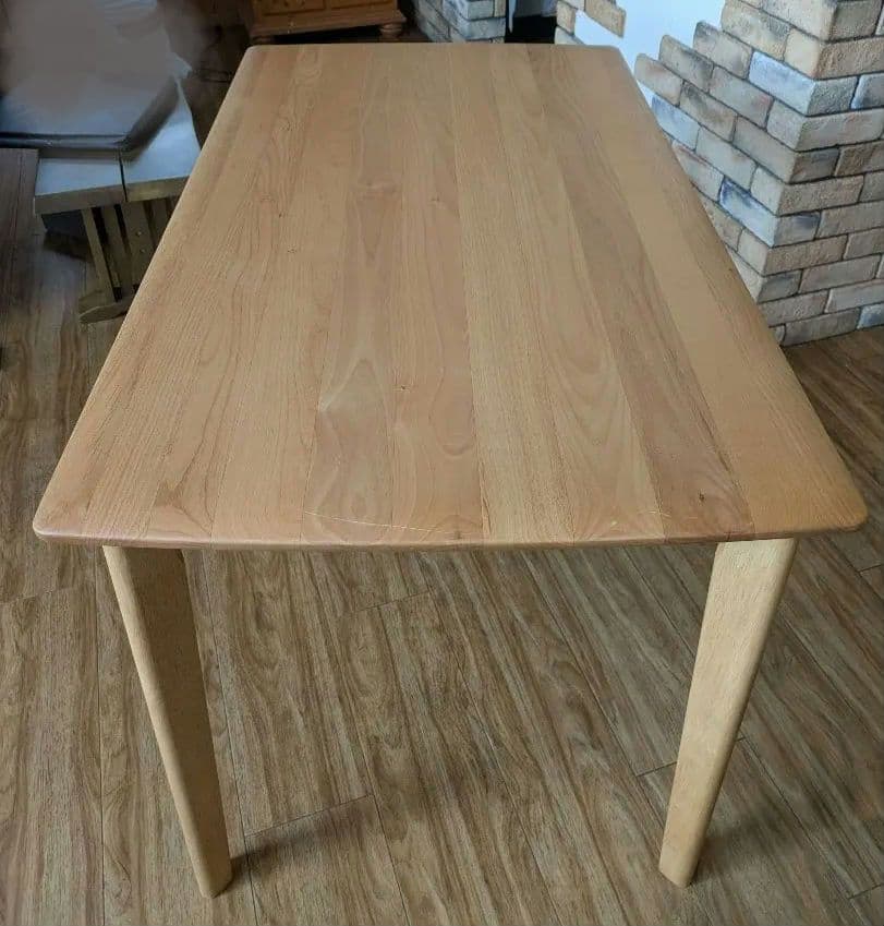 希少　ニトリ　アルナス　ダイニングテーブル　無垢