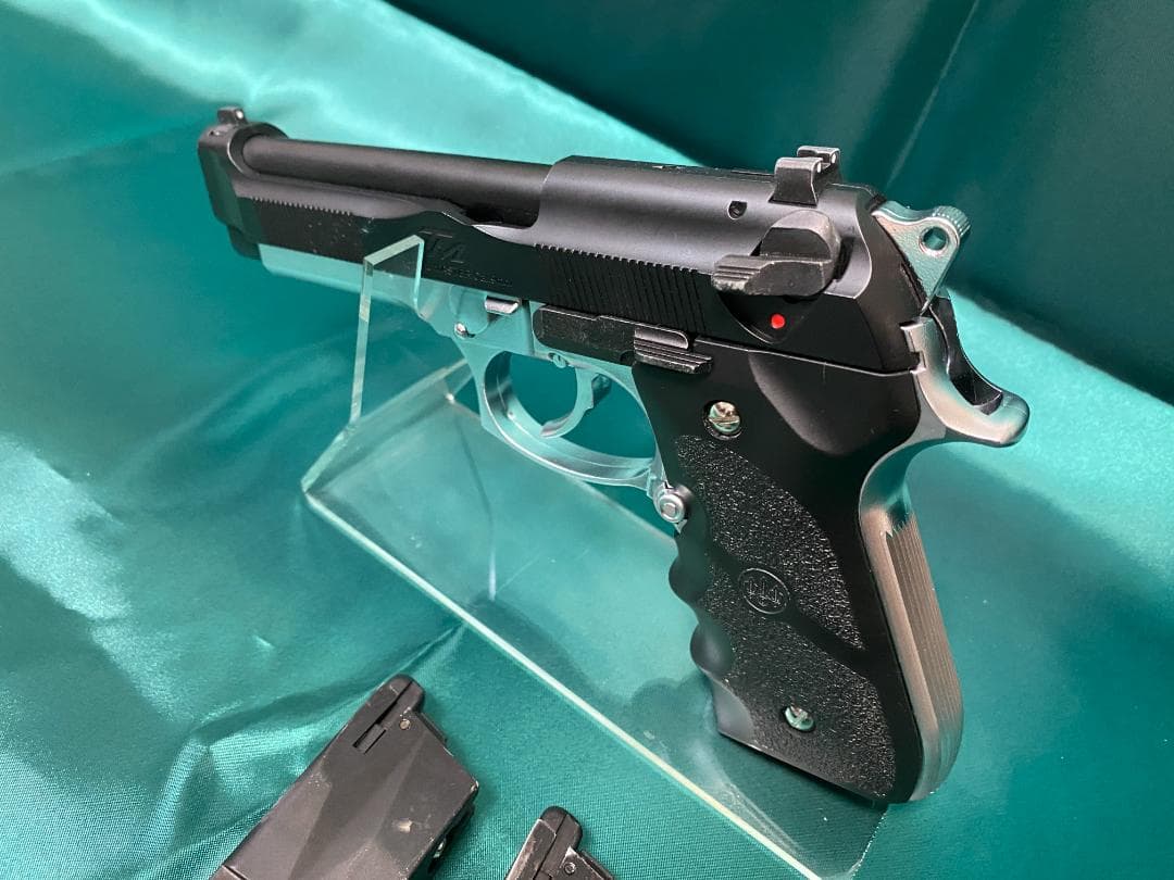 東京マルイ　M92F タクティカルマスター　ガスブロ　予備マグ付き