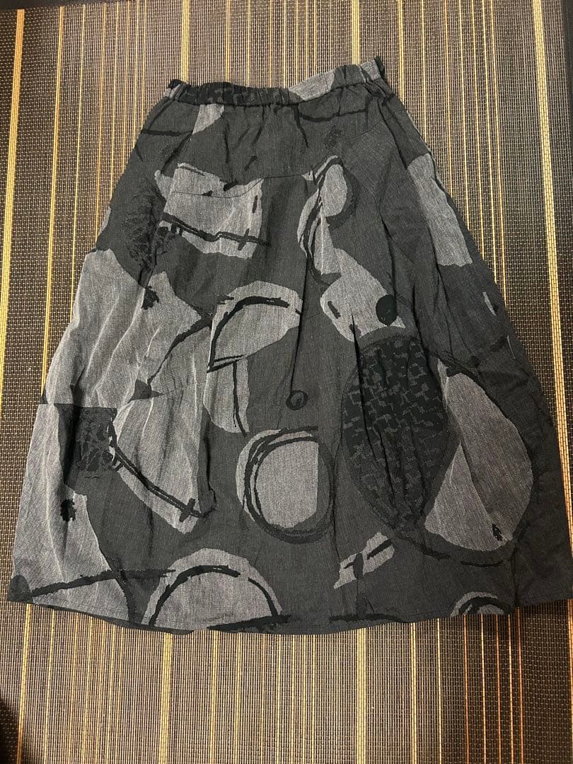 センソユニコ　慈雨　グレー系 スカート