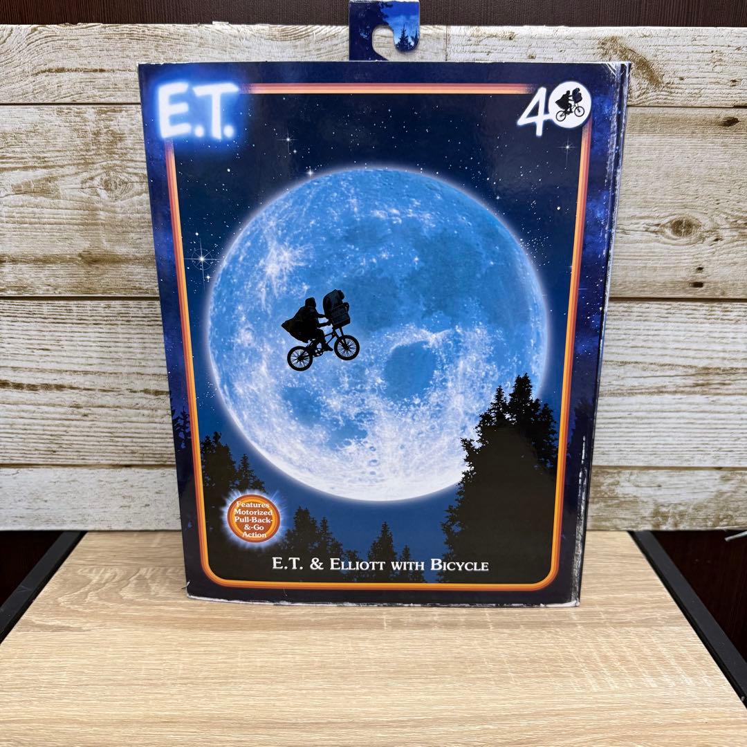 E.T. & Elliott with Bicycle フィギュア