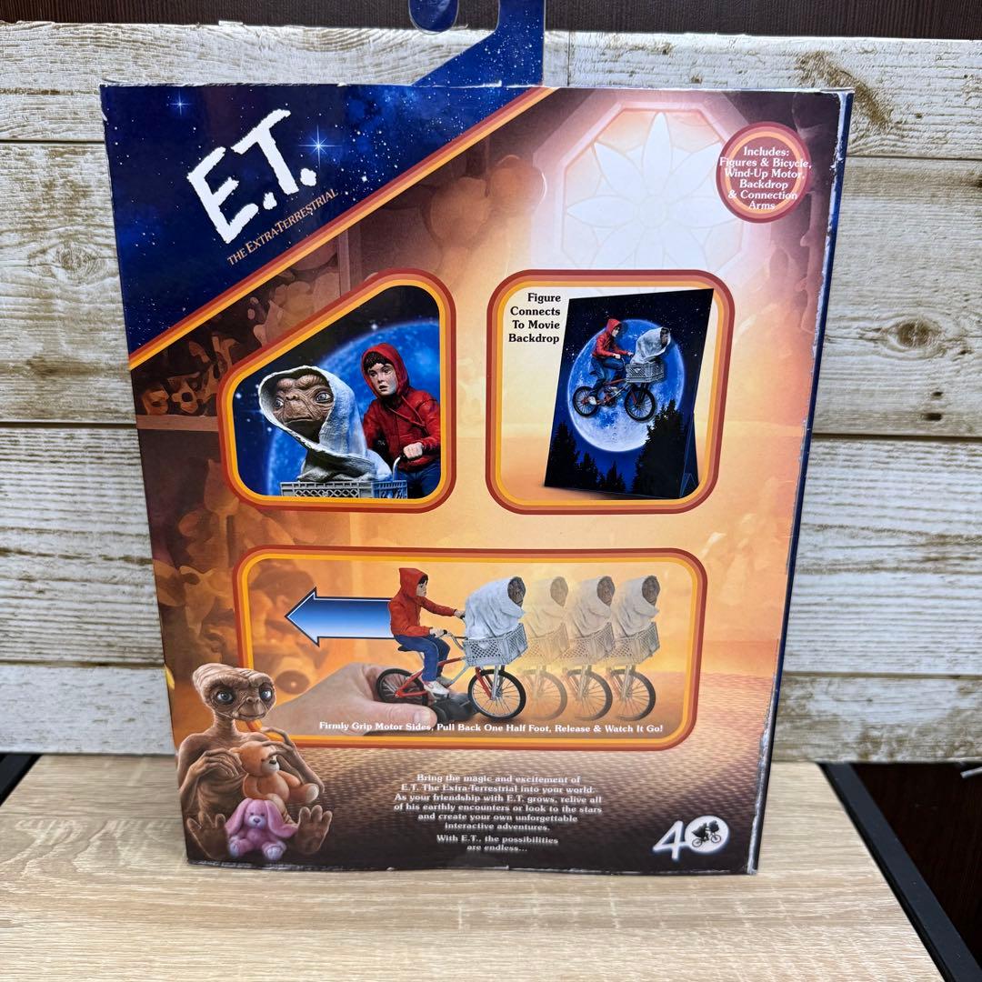 E.T. & Elliott with Bicycle フィギュア