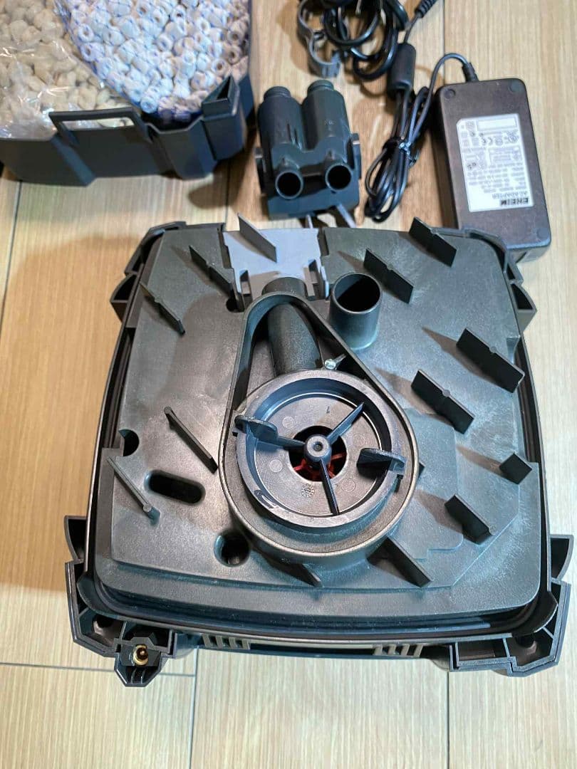 eheim 2074(50hz/60hz)中古