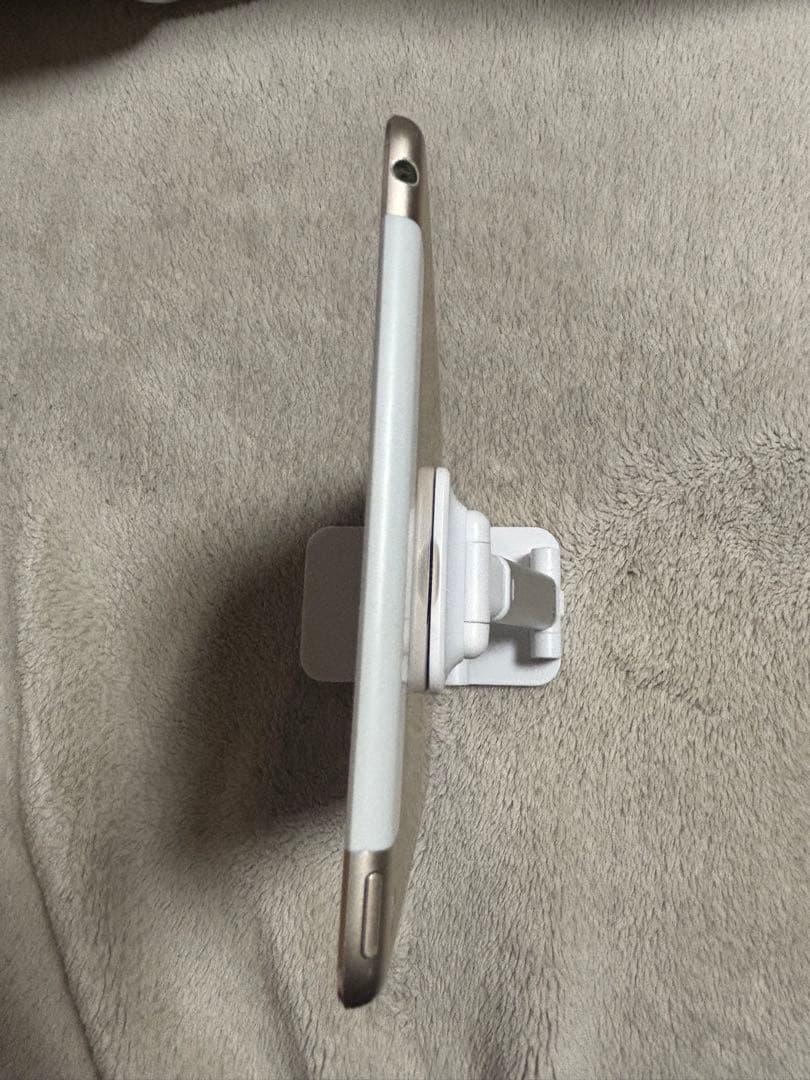 iPad mini 4 ゴールド 64GB wifi セルラーsimフリー